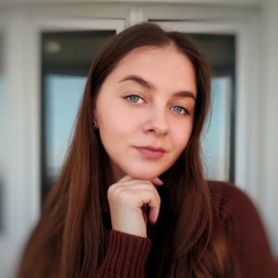 Алина сотрудник компании Алина специалист по страхованию за рубежом